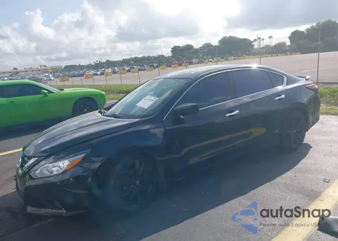 2017 Nissan Altima 2.5 Sr из США, поврежденный, VIN 1N4AL3APXHC256767